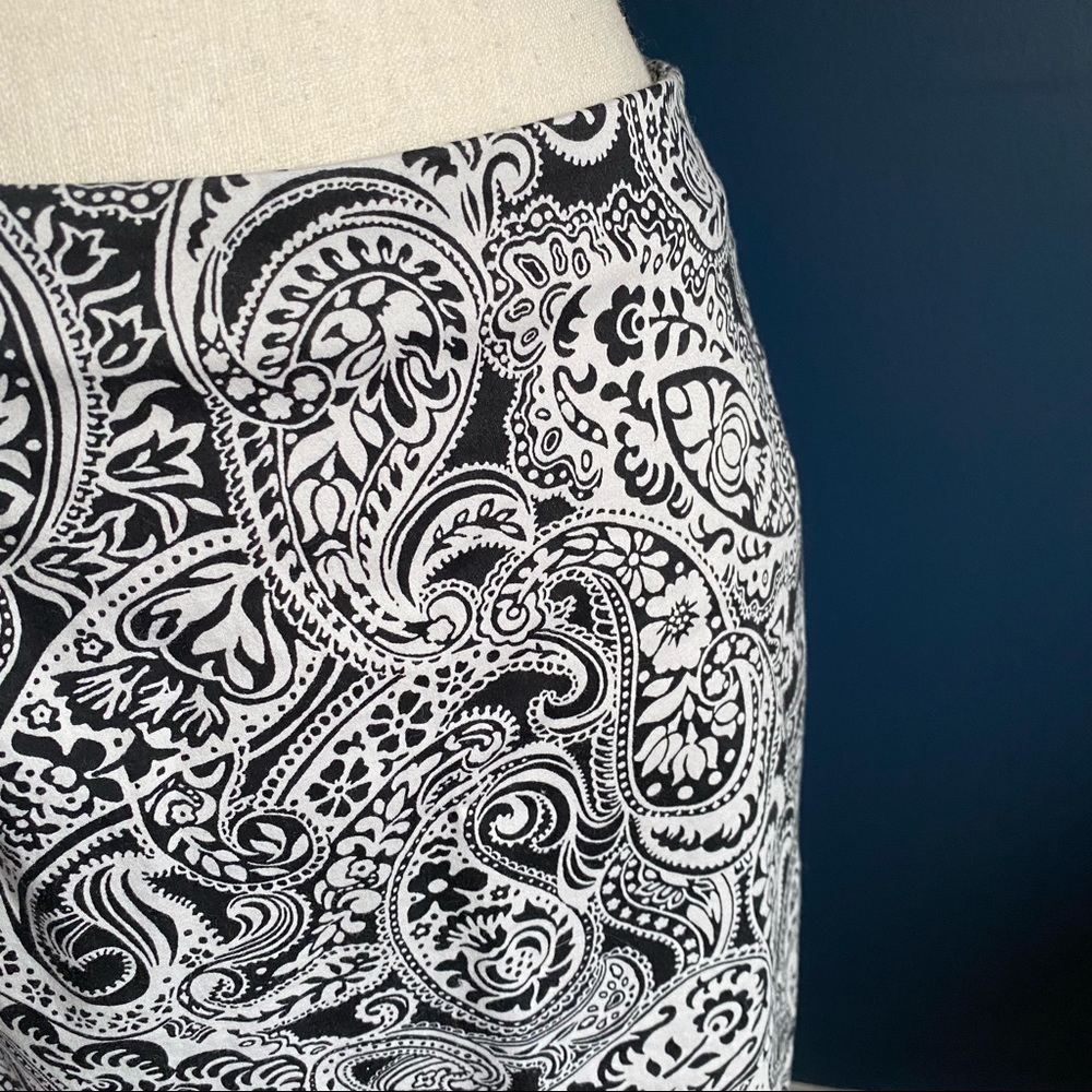 Talbots Woman 14W Black and White Paisley Pencil Skirt